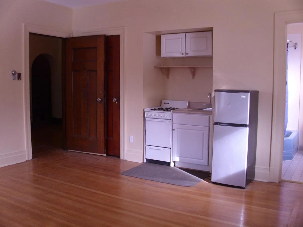 N Negley Avenue, Pittsburgh — Photo 2