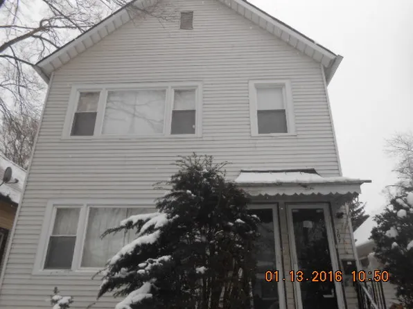 307 E 136th Pl, Chicago, IL 60827