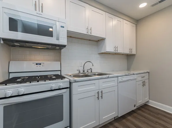 6040 Ridge Rd APT 7, Cleveland, OH 44129