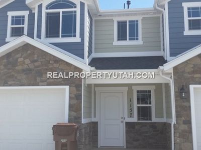 1157 W Excalibur Way, West Haven, UT, 84401