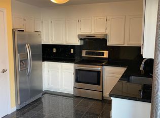 10 Hoover Ave #2, Stamford, CT 06905