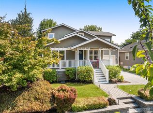 3222 39th Ave SW, Seattle, WA 98116