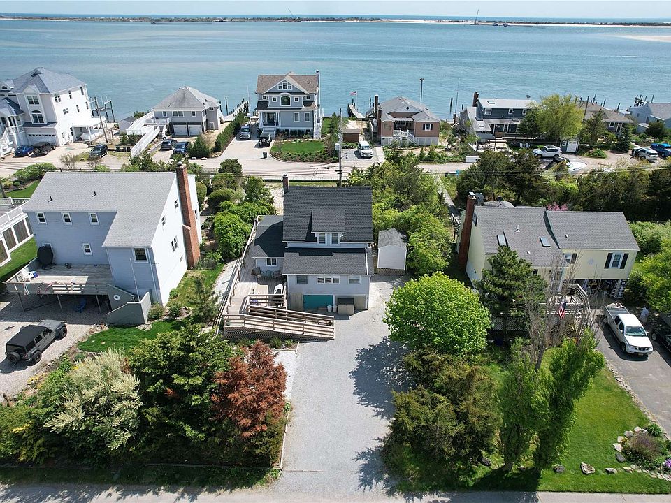 18 Oak Beach Rd, Oak Beach, NY 11702 MLS 3476947 Zillow