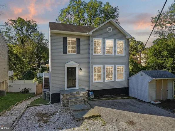 681 203rd St, Pasadena, MD 21122