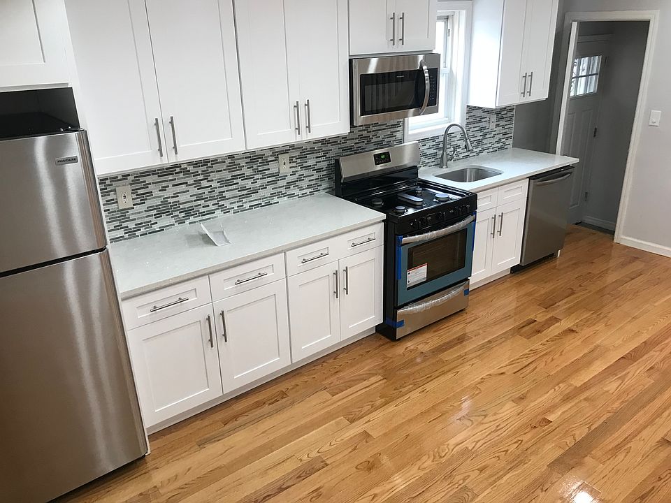 1st image of 11585 224th St