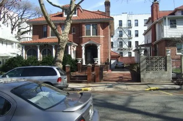 Sold by Fillmore | media 1