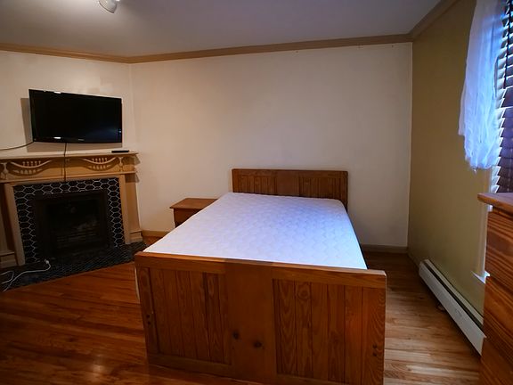 4th image of 36 Lincoln Ave APT 1