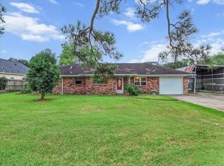 15918 Spinks Rd, Alvin, TX 77511