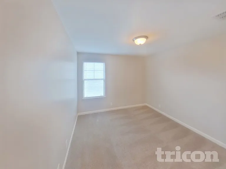 1710 Alysheba Run — Photo 12
