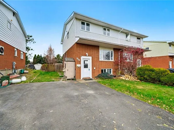 916 Woodbine Ave, Greater Sudbury, ON P3A 5A8
