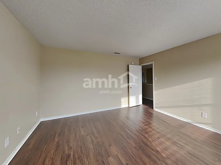 6614 W Jefferson Ct — Photo 18