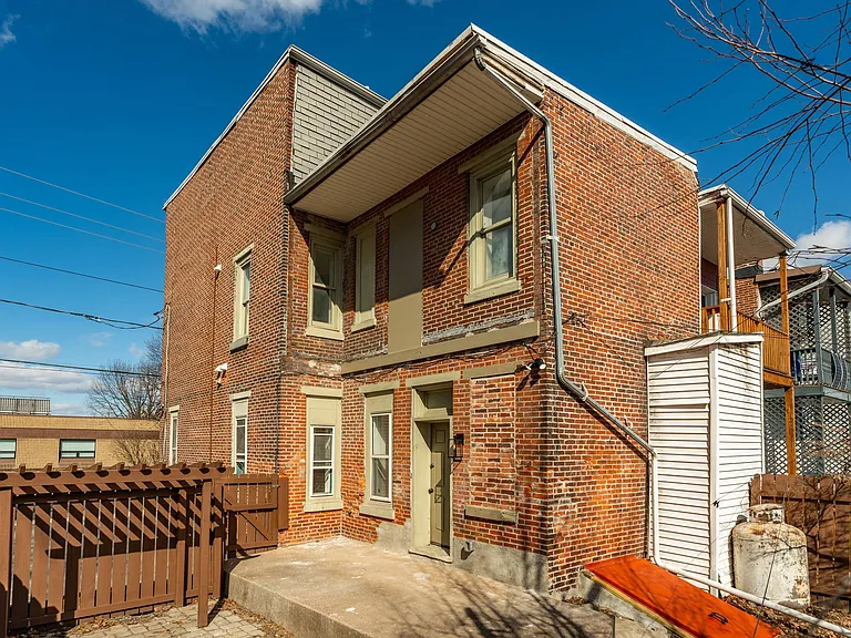 315 Kelker St — Photo 12