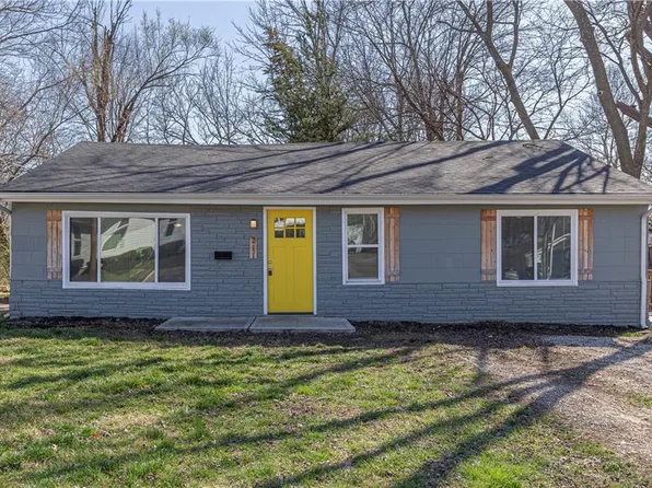 211 Spring St, Belton, MO 64012