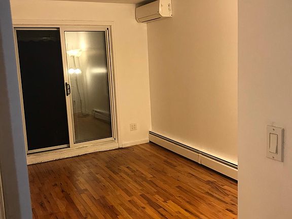 2nd image of 12414 25th Ave #2