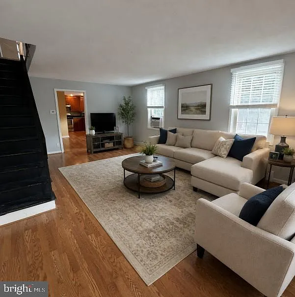 3 bed, 1488 sqft, $2,495 — Photo 2