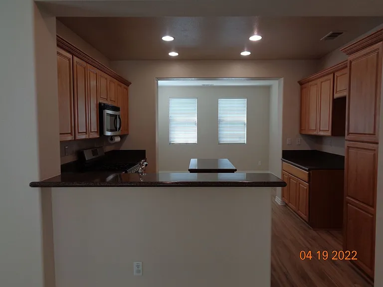 3131 Perdot Ave — Photo 5