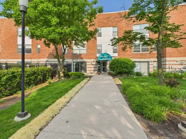 3255 Kirchoff Rd APT 109, Rolling Meadows, IL 60008