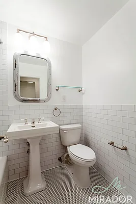 Rented by Mirador Real Estate | media 10