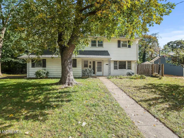 21 Barbara Lane, Oakhurst, NJ 07755