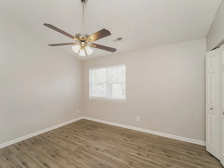 5746 Prescott Ct — Photo 19