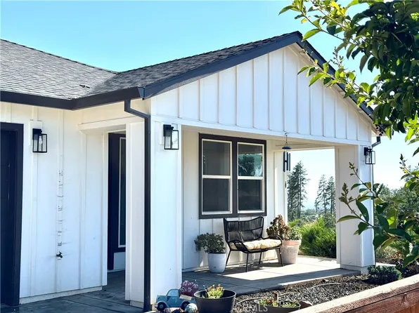 1424 Jessie Ln, Paradise, CA 95969