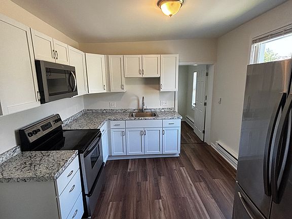 4th image of 517 Aiken Ave #523