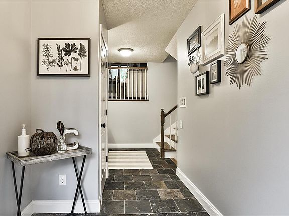 4th image of 9910 Benbury Ct