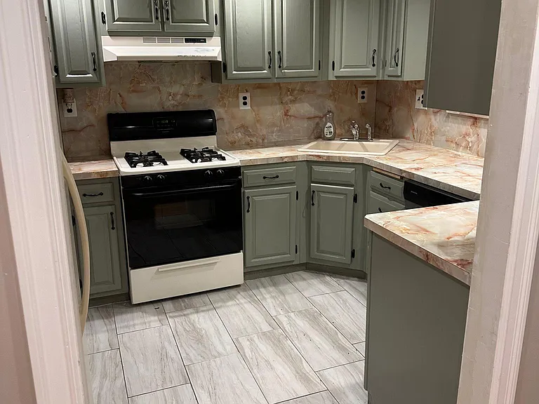 138 Haverford Rd — Photo 10