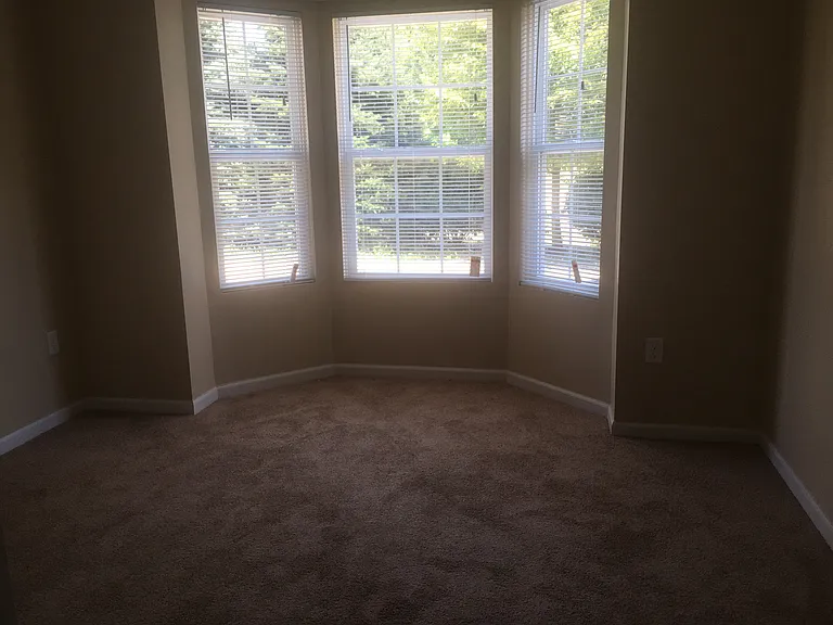 23001 Parkview Dr — Photo 21