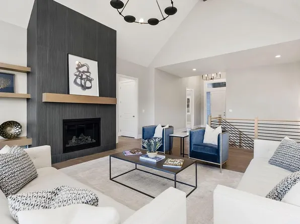 12472 S Barth Rd, Olathe, KS 66061