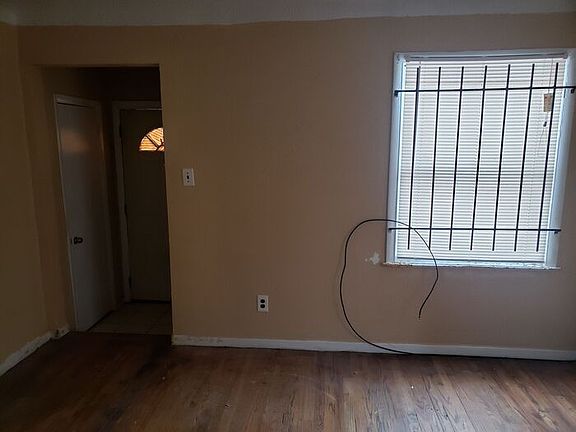 4th image of 11350 Marlowe St