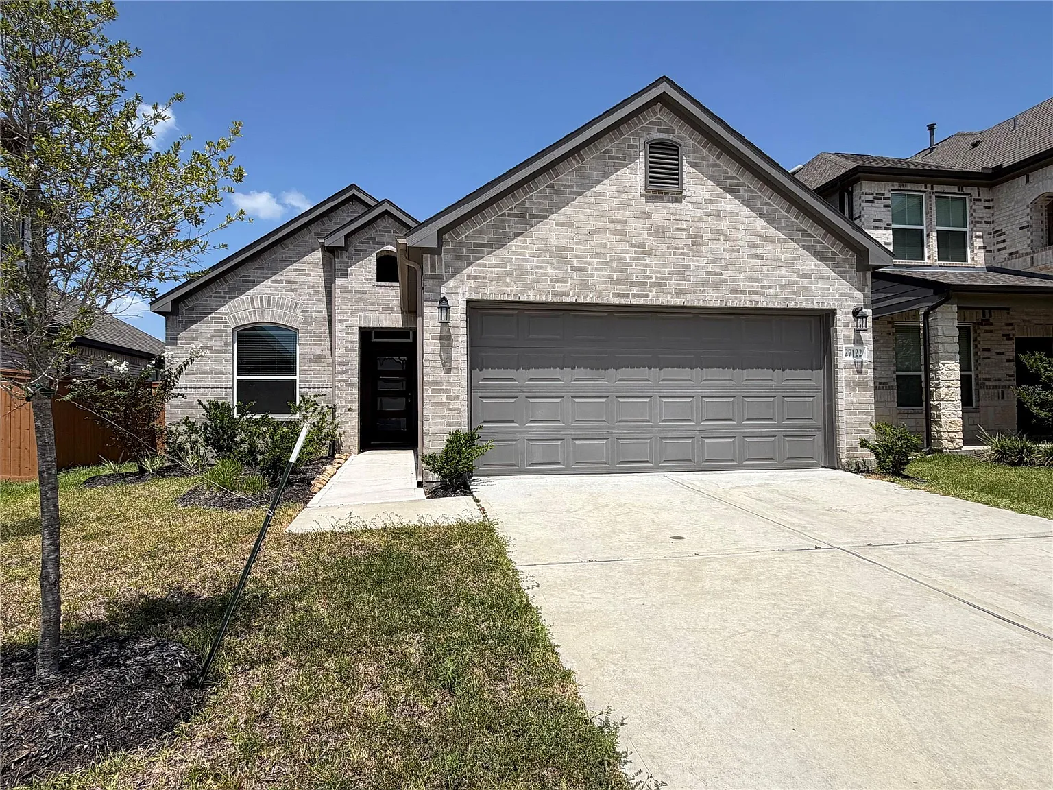 4 bed, 3.0 bath, 1771 sqft, $2,200 — Photo 1
