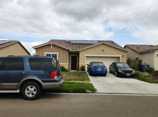 2066 Greenbriar Dr, Los Banos, CA 93635