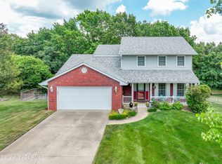 997 Choctaw Ridge Dr, Holts Summit, MO 65043