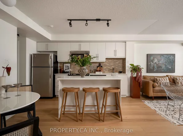 1171 Queen St W Unit 413, Toronto, ON M6J 0A5