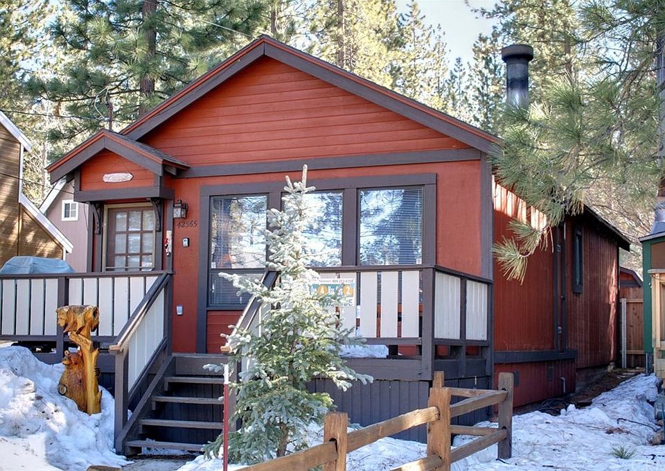 1st image of 42565 Peregrine Ave