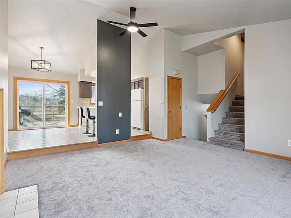 4th image of 1627 Gryn Dr