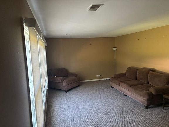 4th image of 315 E Kenilworth Ave #2