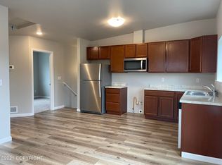 117 Willow View Cir #117, Anchorage, AK 99504