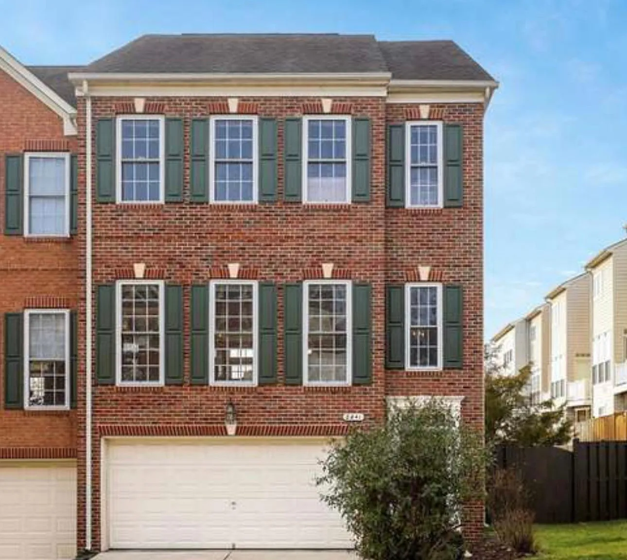 3 bed, 2074 sqft, $3,699 — Photo 1