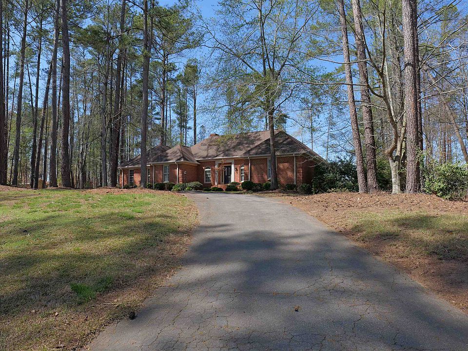 1st image of 106 Carolina Club Dr