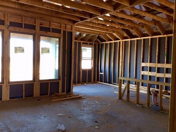 Quick Move In Home by Ashton Woods
