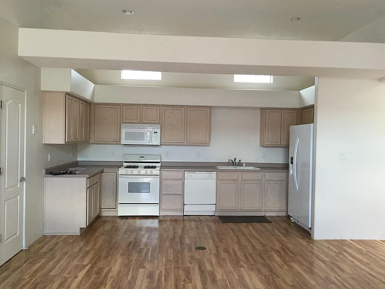 main living/dining/kitchen