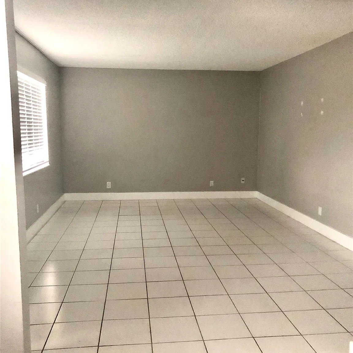 Palm Village Club Condo — Photo 3