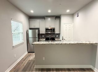 7823 Gladstone St #B2, Houston, TX 77051