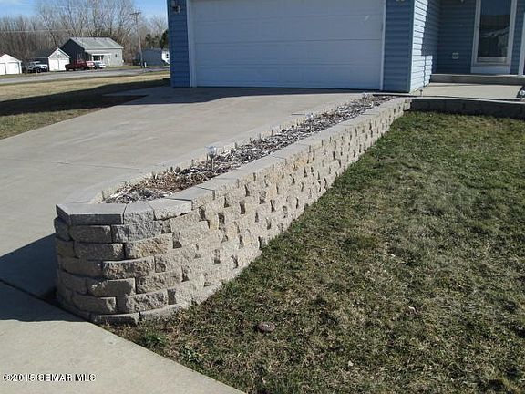 Retaining Wall 