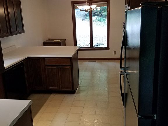 Kitchen 10'3" by 18'