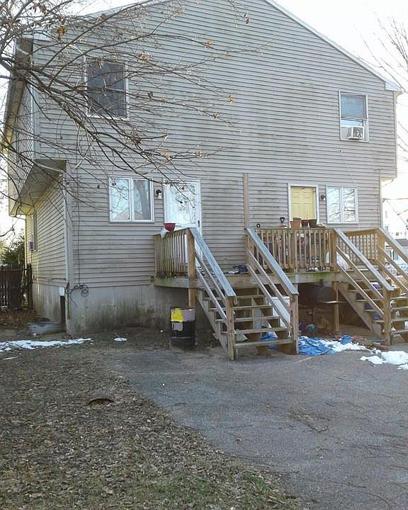 2nd image of 220-222 Tyler St