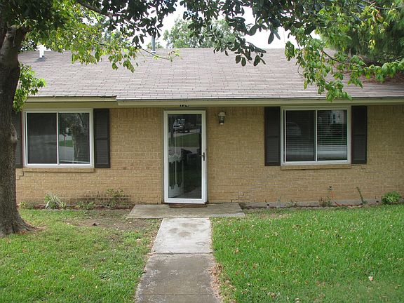 2nd image of 134 Clearman St