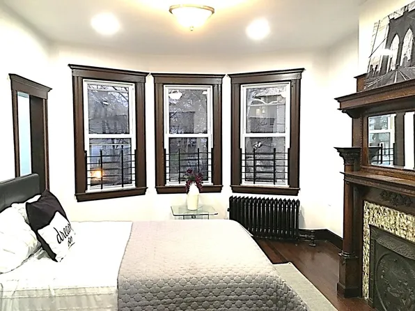 77 Sanford Place image 2 of 29